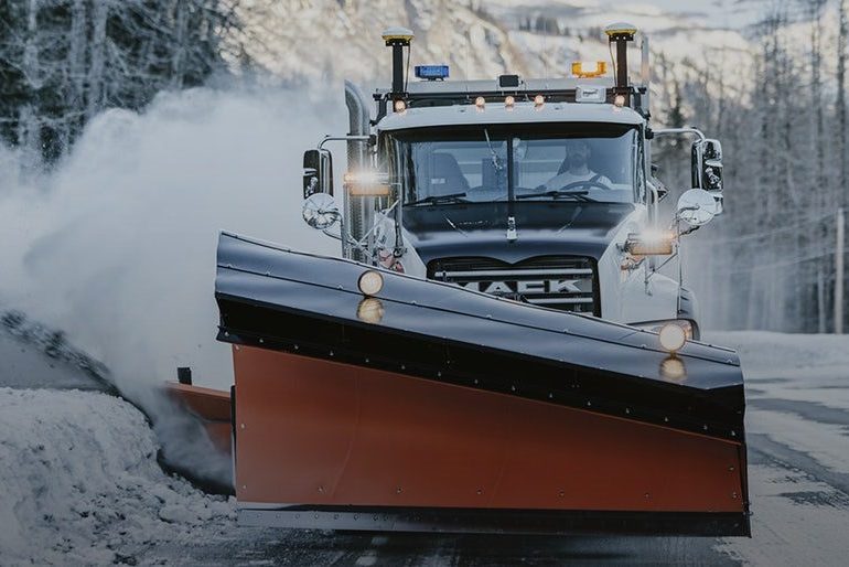 Mack plow truck