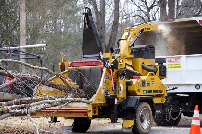 Brush pickup machine